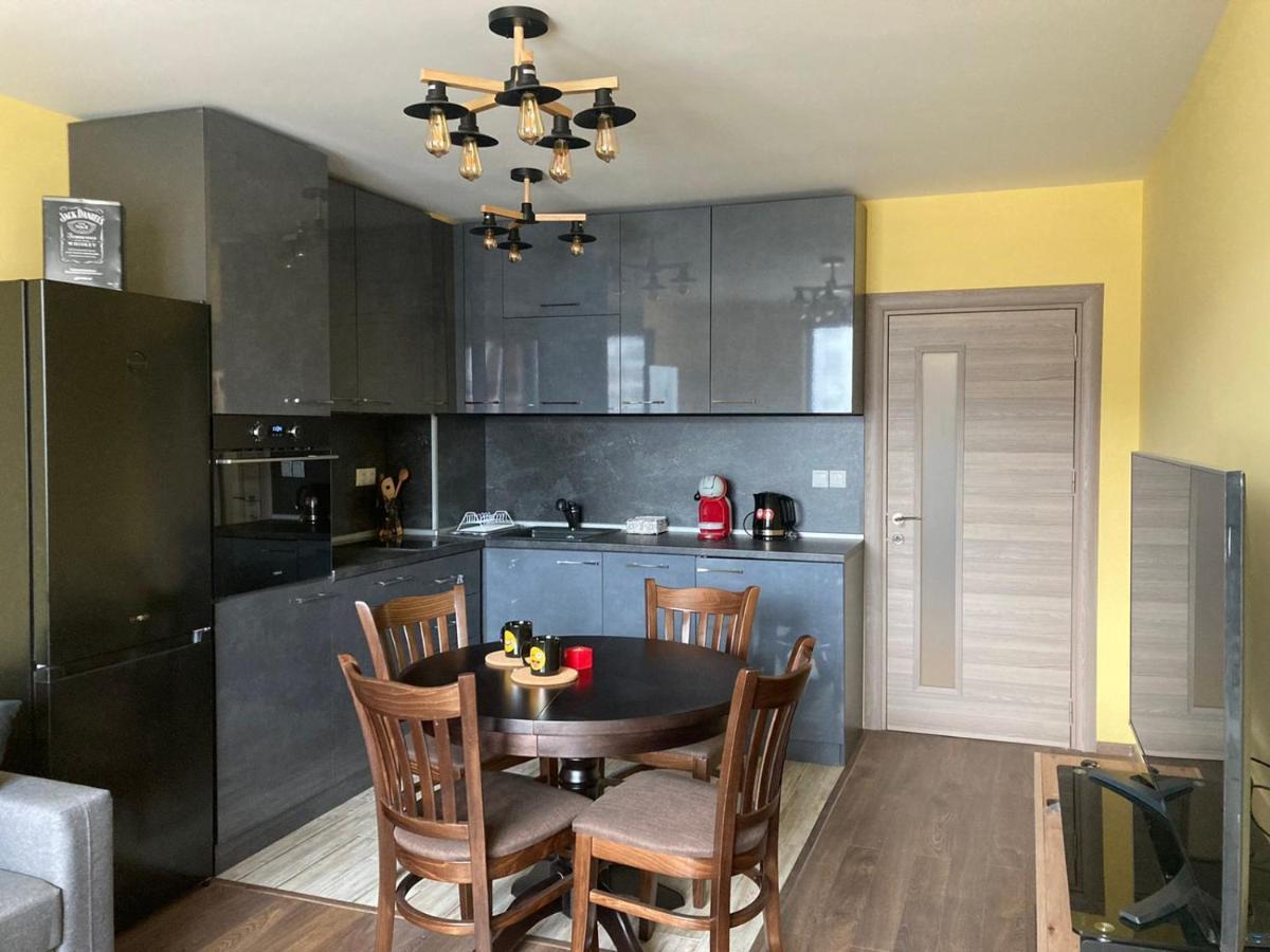 וארנה Victor'S Suite , With Private Parking מראה חיצוני תמונה