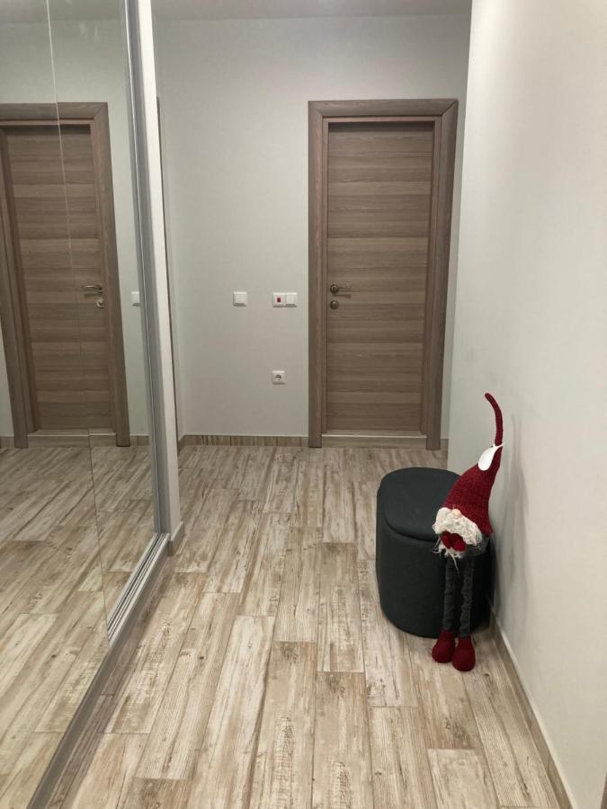 וארנה Victor'S Suite , With Private Parking מראה חיצוני תמונה