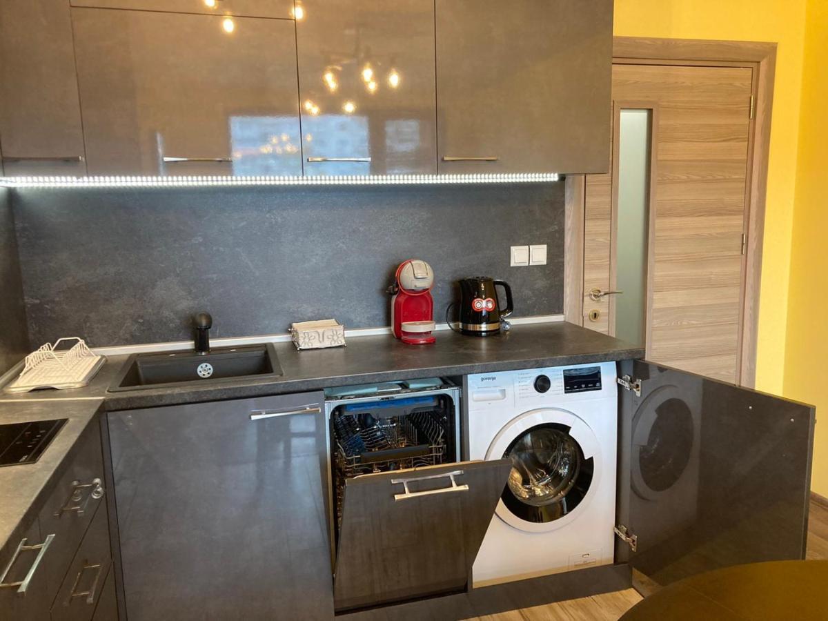 וארנה Victor'S Suite , With Private Parking מראה חיצוני תמונה