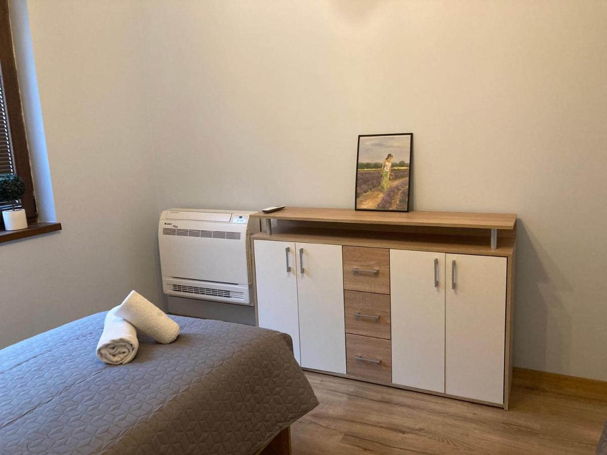 וארנה Victor'S Suite , With Private Parking מראה חיצוני תמונה