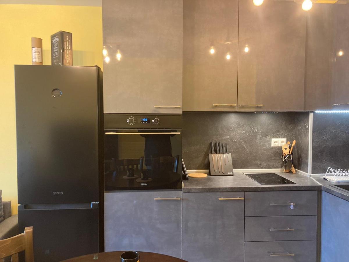 וארנה Victor'S Suite , With Private Parking מראה חיצוני תמונה